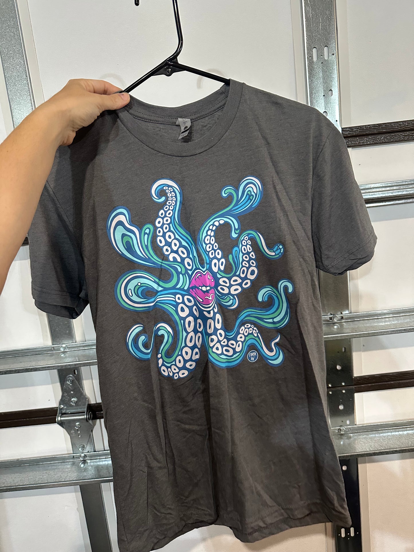 *Kiss of Depth Screenprint T-Shirt - Small by Chaya Av (Apparel)