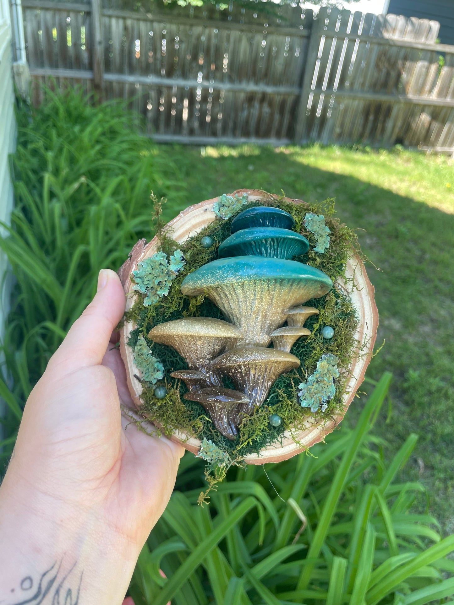 Oyster - Chrysocolla Earth  - 6 x 6 by Technocolor  (3D Sculpture)